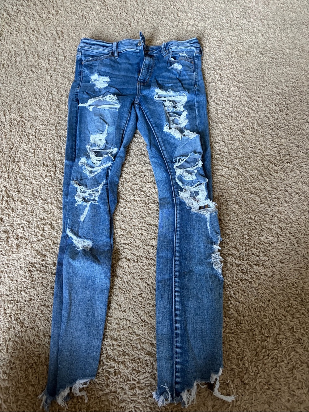 American Eagle Distressed Blue Skinny Jeans